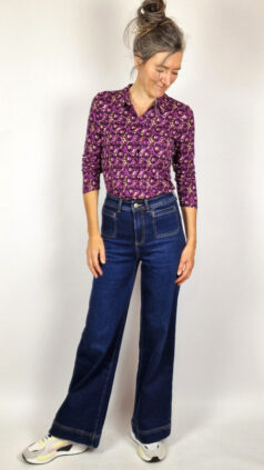 surkana-jeans-pockets-blouse-abstract-purple