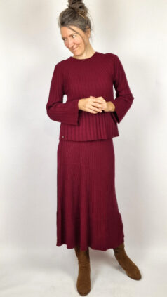 surkana-trui-raglan-rok-knit-bordeaux